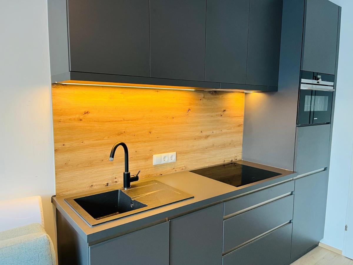 Das Taja Paznaun Penthouse Apartments ซี ภายนอก รูปภาพ